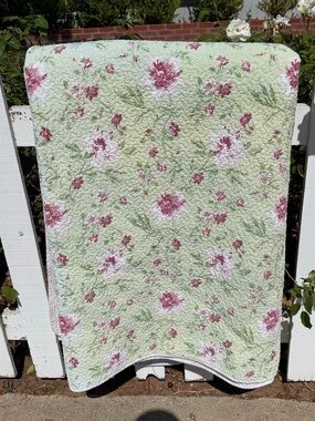 VTG Laura Ashley Reversible Floral Quilt Green Pink Roses Stripes 84x86 FLAWS